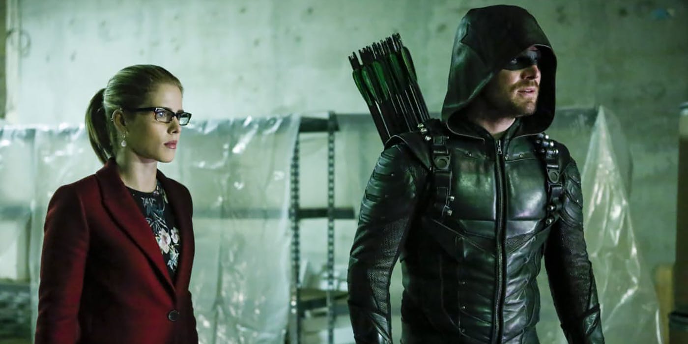 Arrow : un nouveau look improbable pour Felicity dans la saison 7