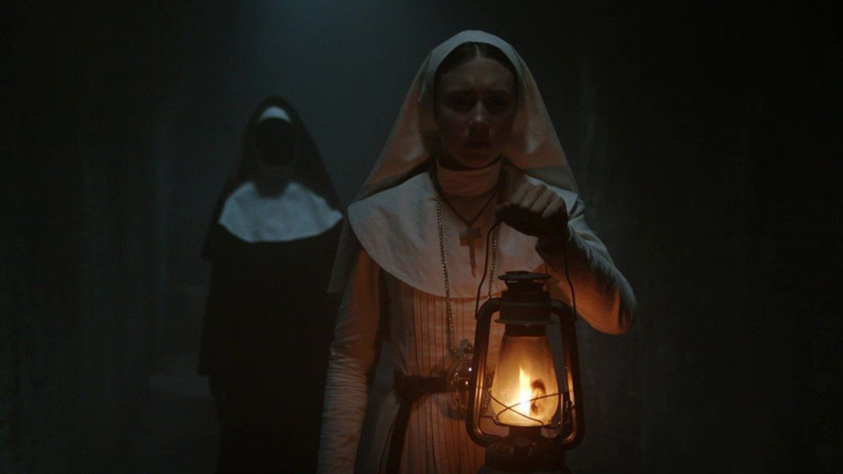 La Nonne : le démon Valak déçoit plus qu'il n'effraie