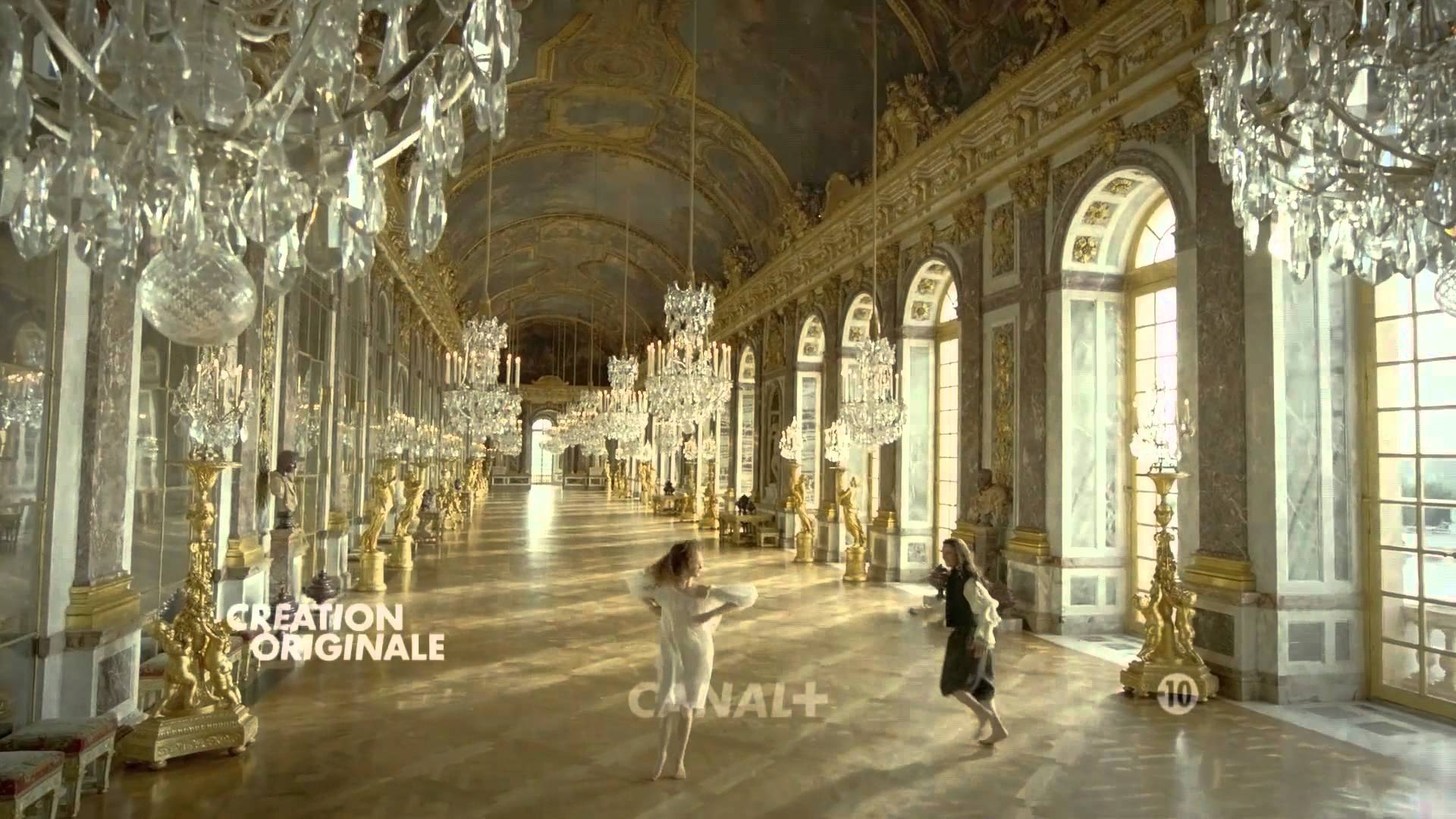 Версаль вк. Королевский двор Версаль. Мраморный двор Версальского дворца. Алексия Джордано Versailles.