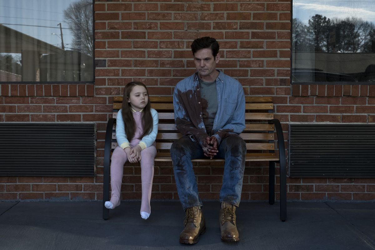 Stargirl trouve son Dr Mid-Nite dans The Haunting of Hill House