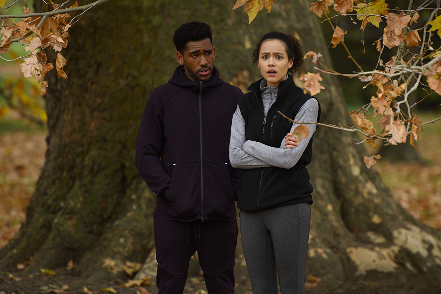 Quatre mariages et un enterrement : la série avec Nathalie Emmanuel a un trailer