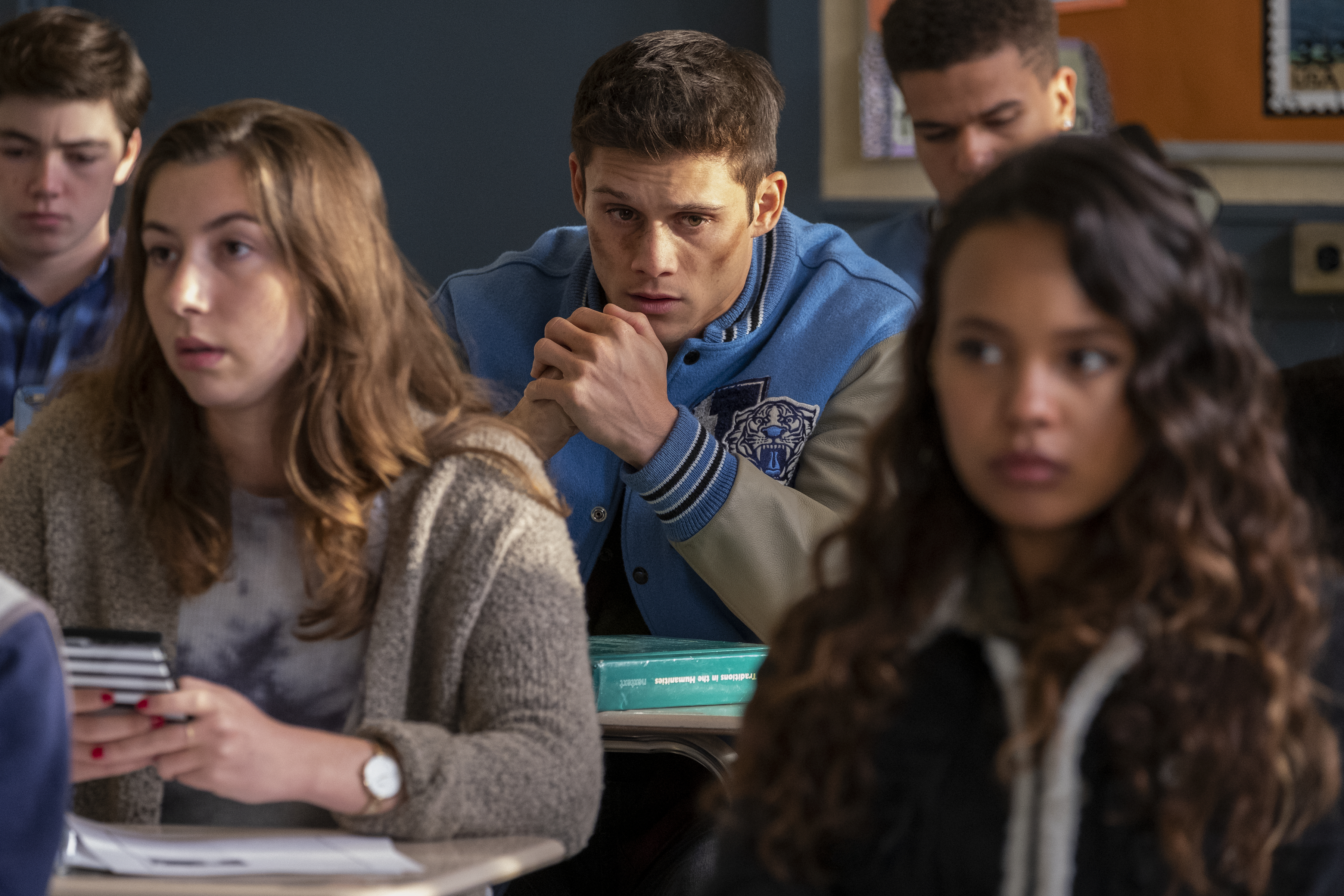 Critique De 13 Reasons Why Série 2017 Cinésérie 