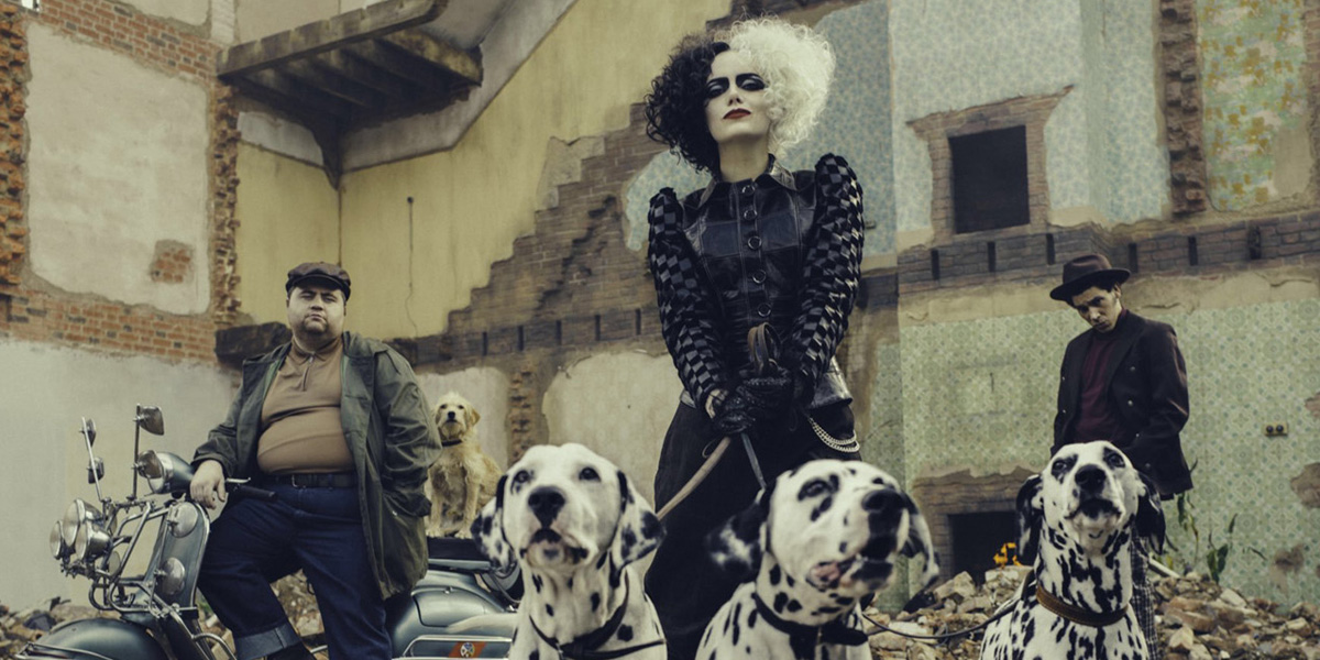 Cruella : premières photos d'Emma Stone et Emma Thompson sur le tournage