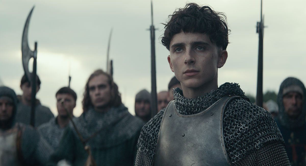 Le Roi : Timothée Chalamet déclare la guerre à Robert Pattinson dans le trailer final
