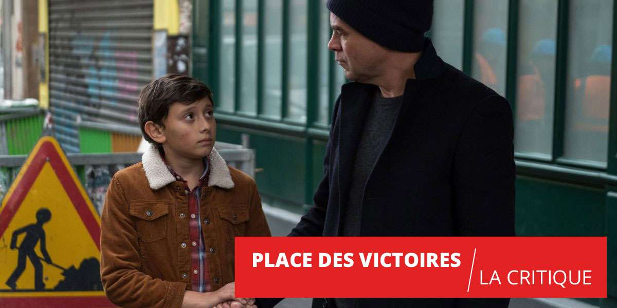 Place des Victoires : une main tendue