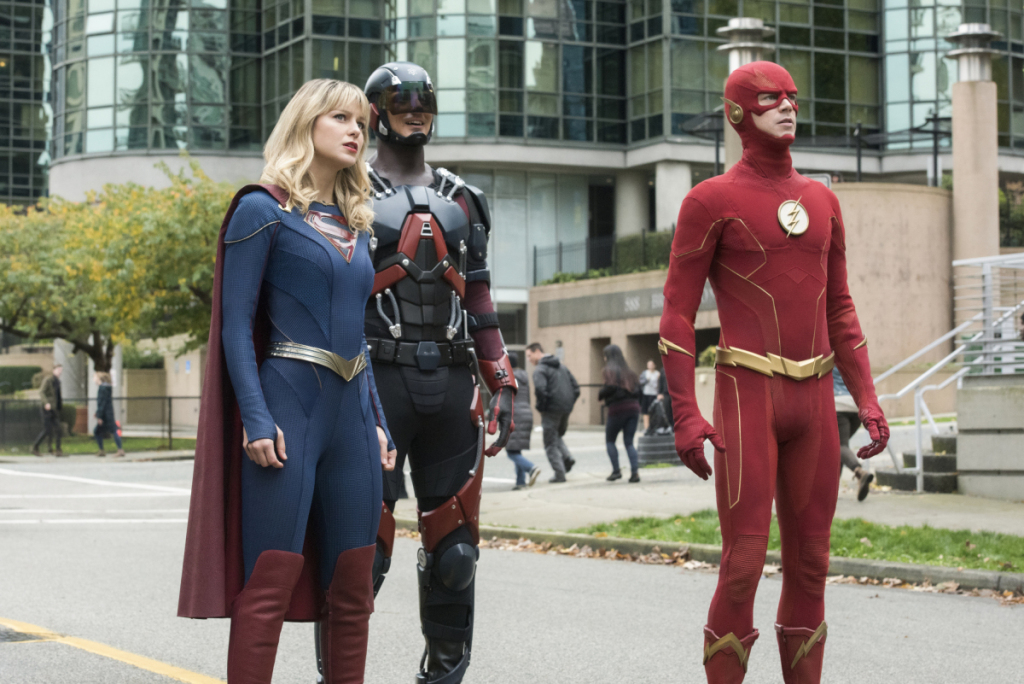 Crisis on Infinite Earths : dernières photos de l'épisode final