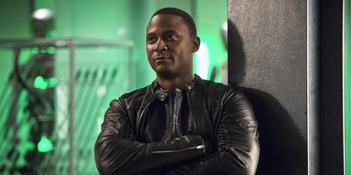 Arrow : une révélation sur le futur de Diggle et Green Lantern dans le final ?