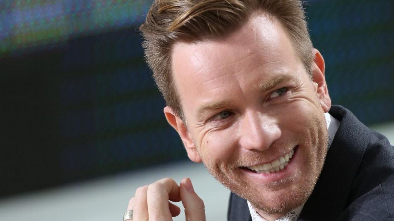 Halston (Netflix) : Ryan Murphy dévoile de superbes vidéos avec Ewan McGregor