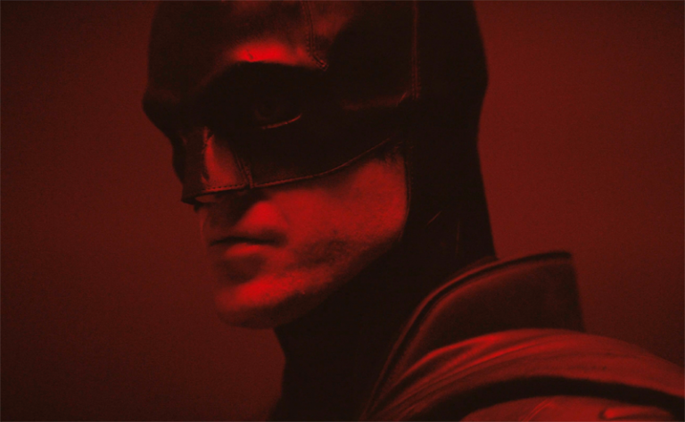 The Batman : un premier teaser dévoile Robert Pattinson en costume