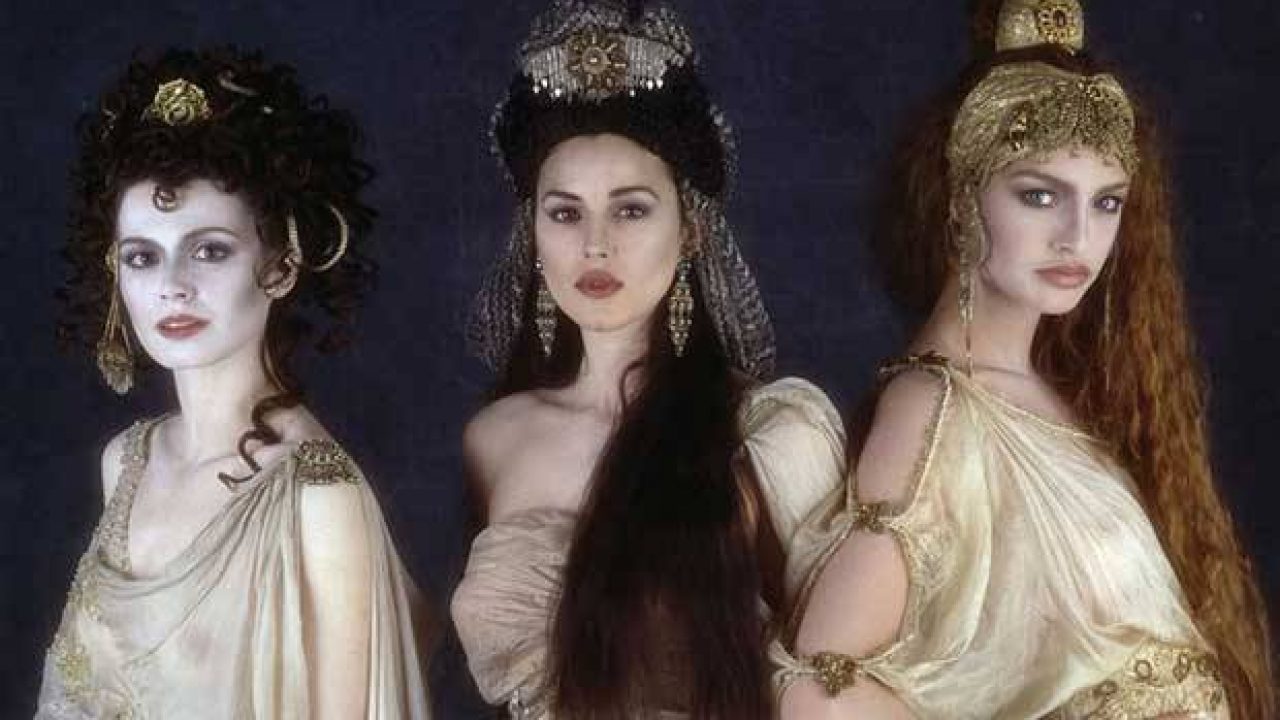 The Brides : une actrice de Suits sera une des fiancées de Dracula
