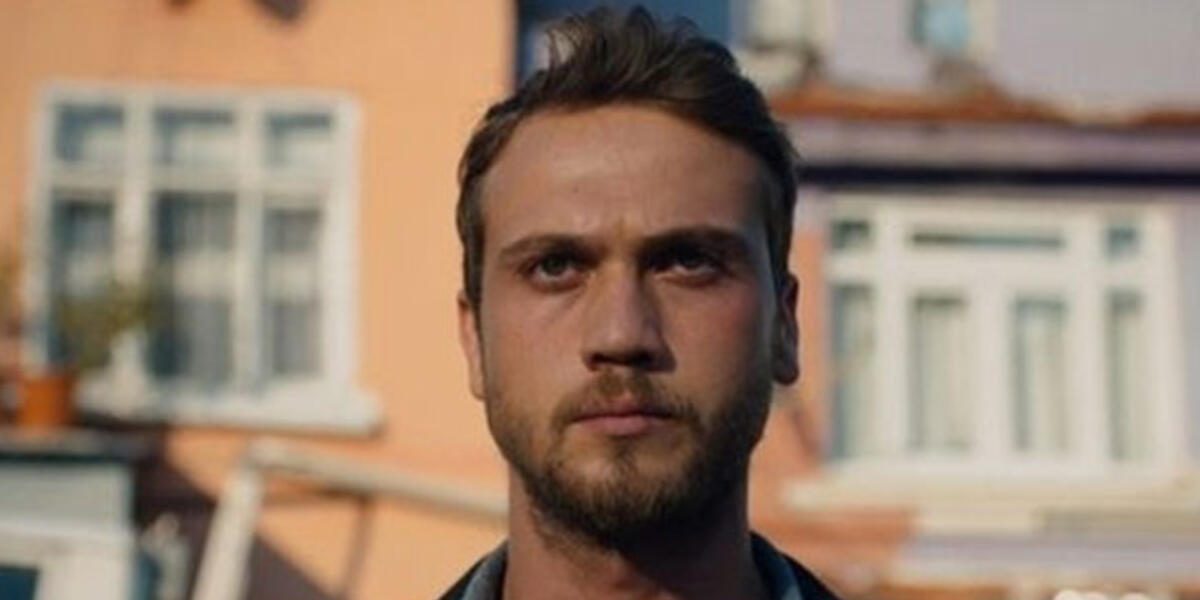 Qui est Aras Bulut Iynemli, l'acteur principal de 7 ...