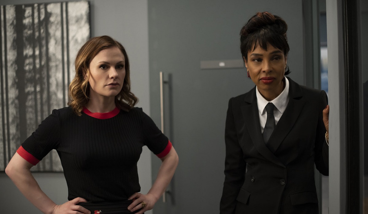 Flack : la série avec Anna Paquin rebondit sur Amazon