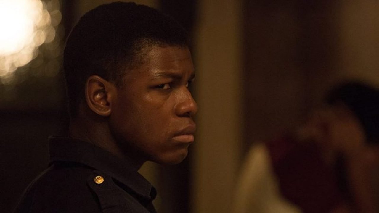 Small Axe : premier aperçu de John Boyega dans la série de Steve McQueen
