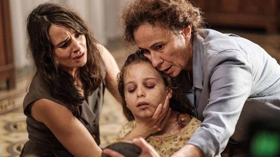 Les Liens maudits : c'est quoi ce thriller horrifique qui cartonne sur Netflix ?