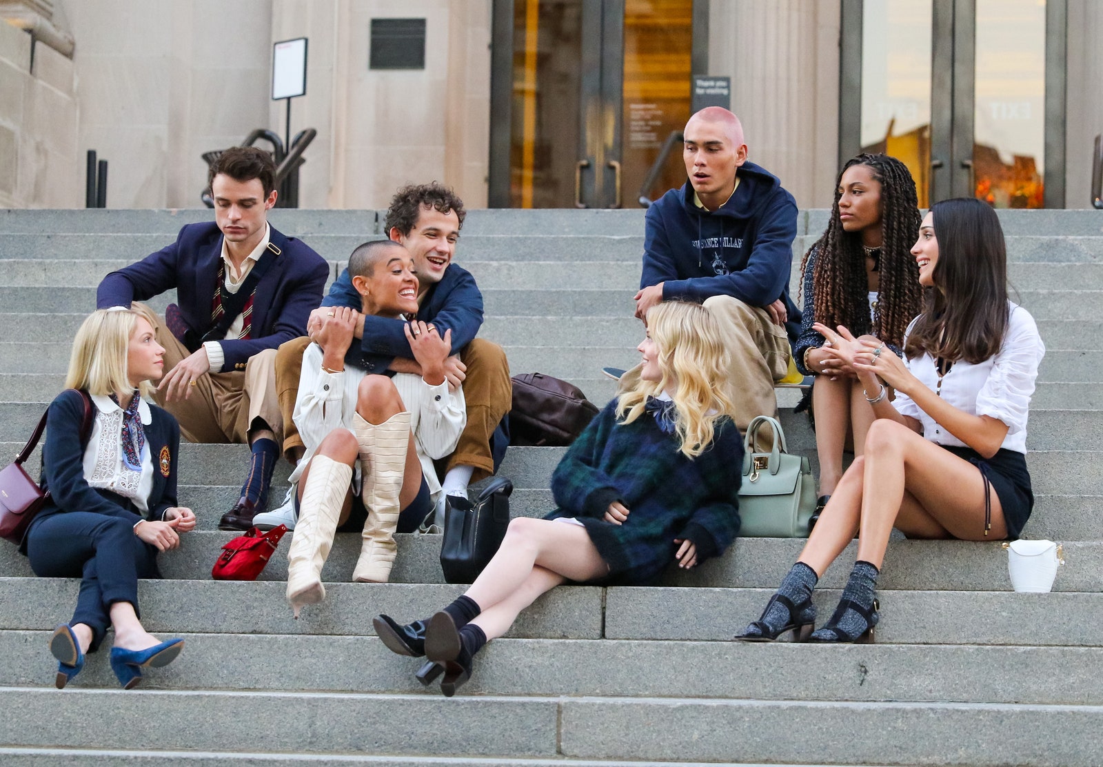 Gossip Girl : les premières images du reboot font référence à la série originale