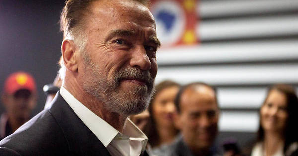 Arnold Schwarzenegger a été élu la personne la plus compétente pour combattre une invasion alien