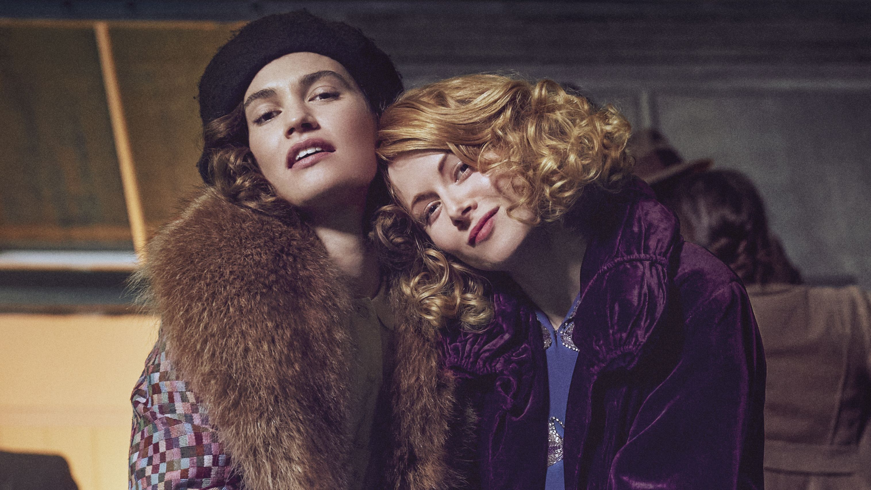 The Pursuit of Love : Lily James à la recherche de l’amour dans le trailer