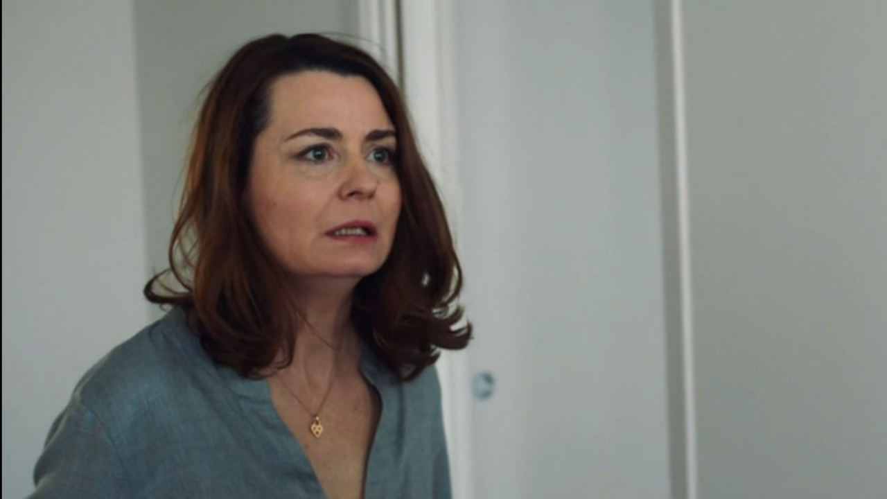 Ici tout commence : Delphine Delobel montre enfin son vrai visage