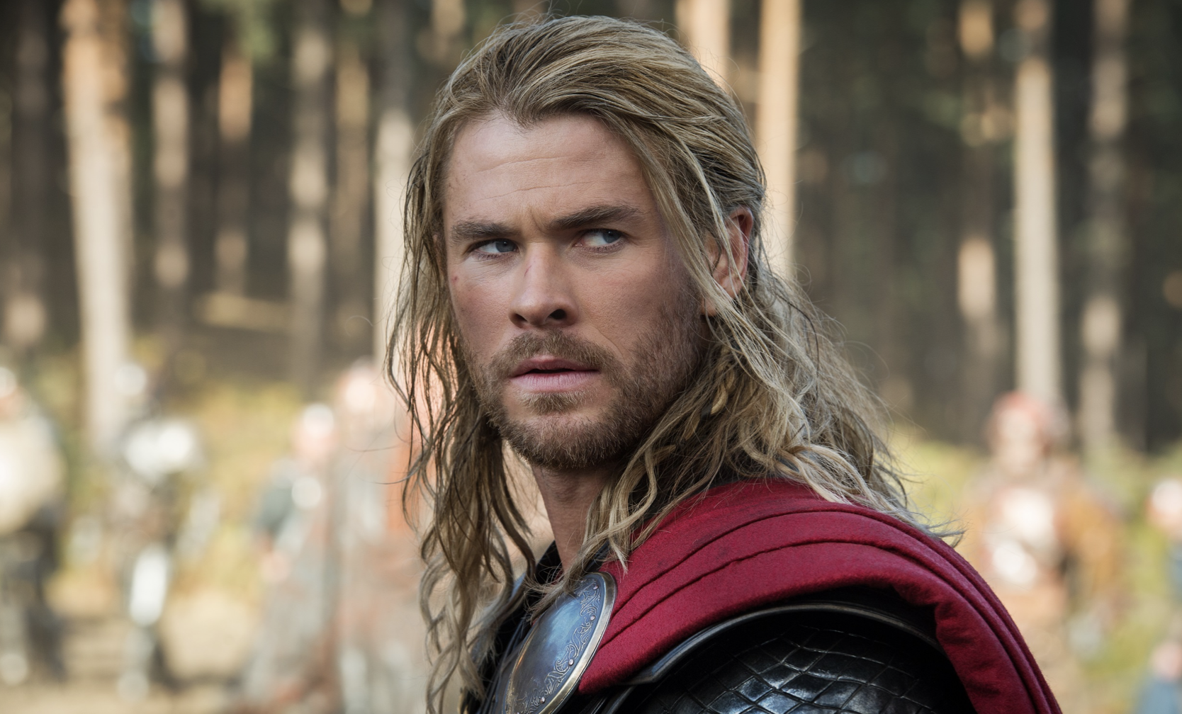 Thor 4 : Chris Hemsworth annonce le retour du héros avec son look original