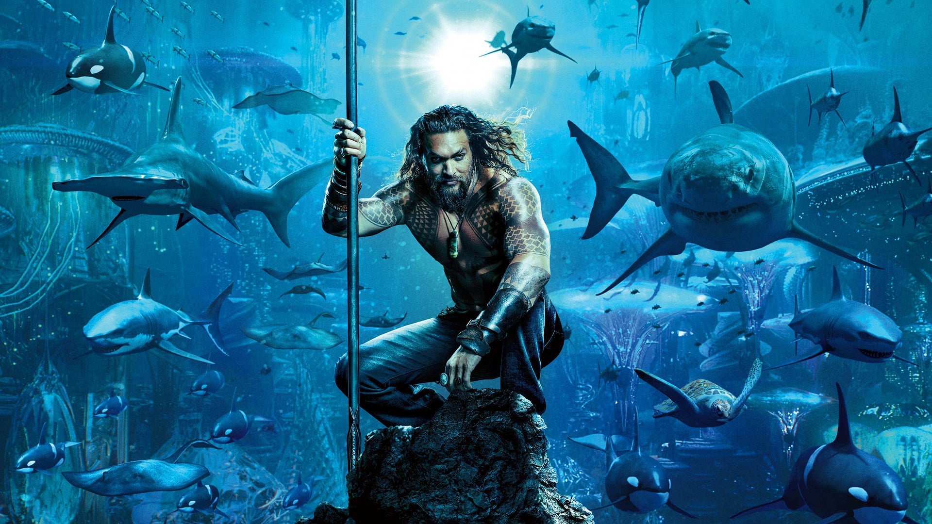 Aquaman 2 : Jason Momoa montre ses tatouages sur le tournage