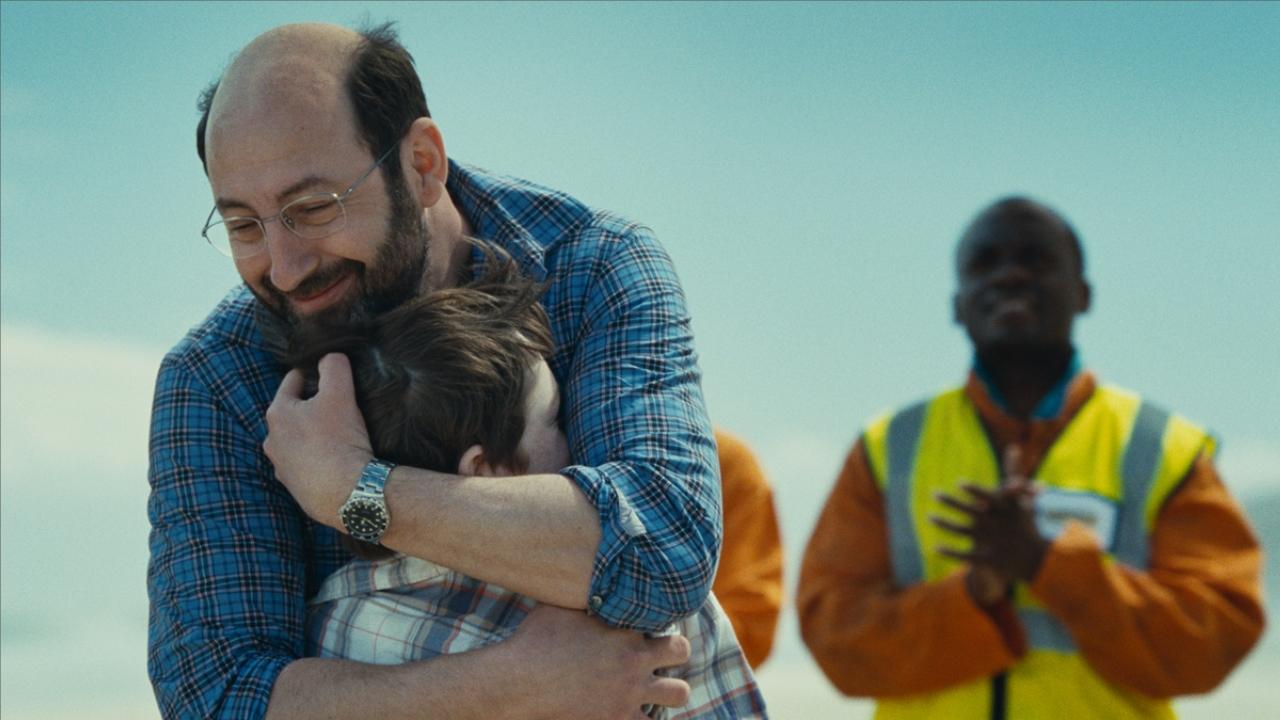 Monsieur Papa sur NRJ12 : le film de Kad Merad est-il une adaptation ?