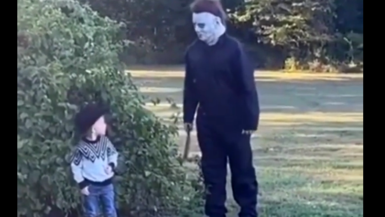 L'image du jour : Michael Myers, le tueur du film Halloween, serait-il sympa ?
