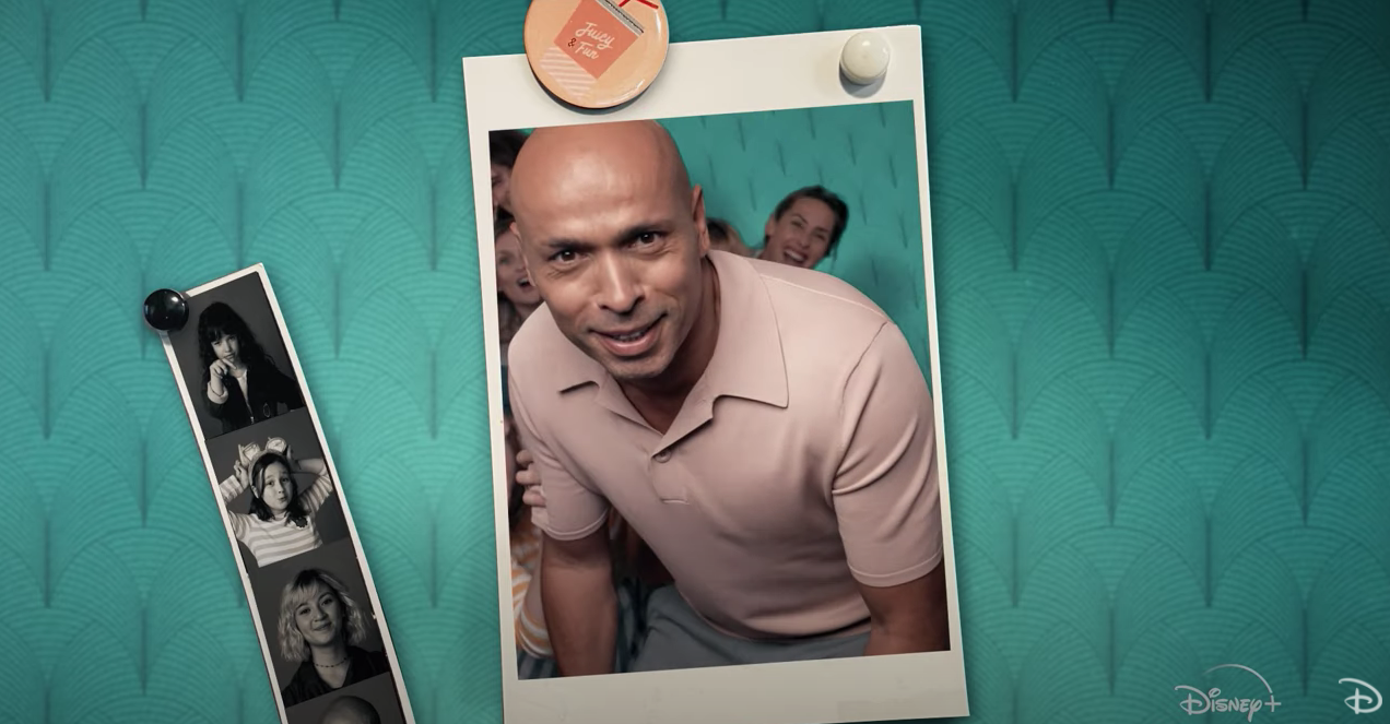 Week-end Family : Éric Judor présente sa famille dans le teaser de la série Disney+
