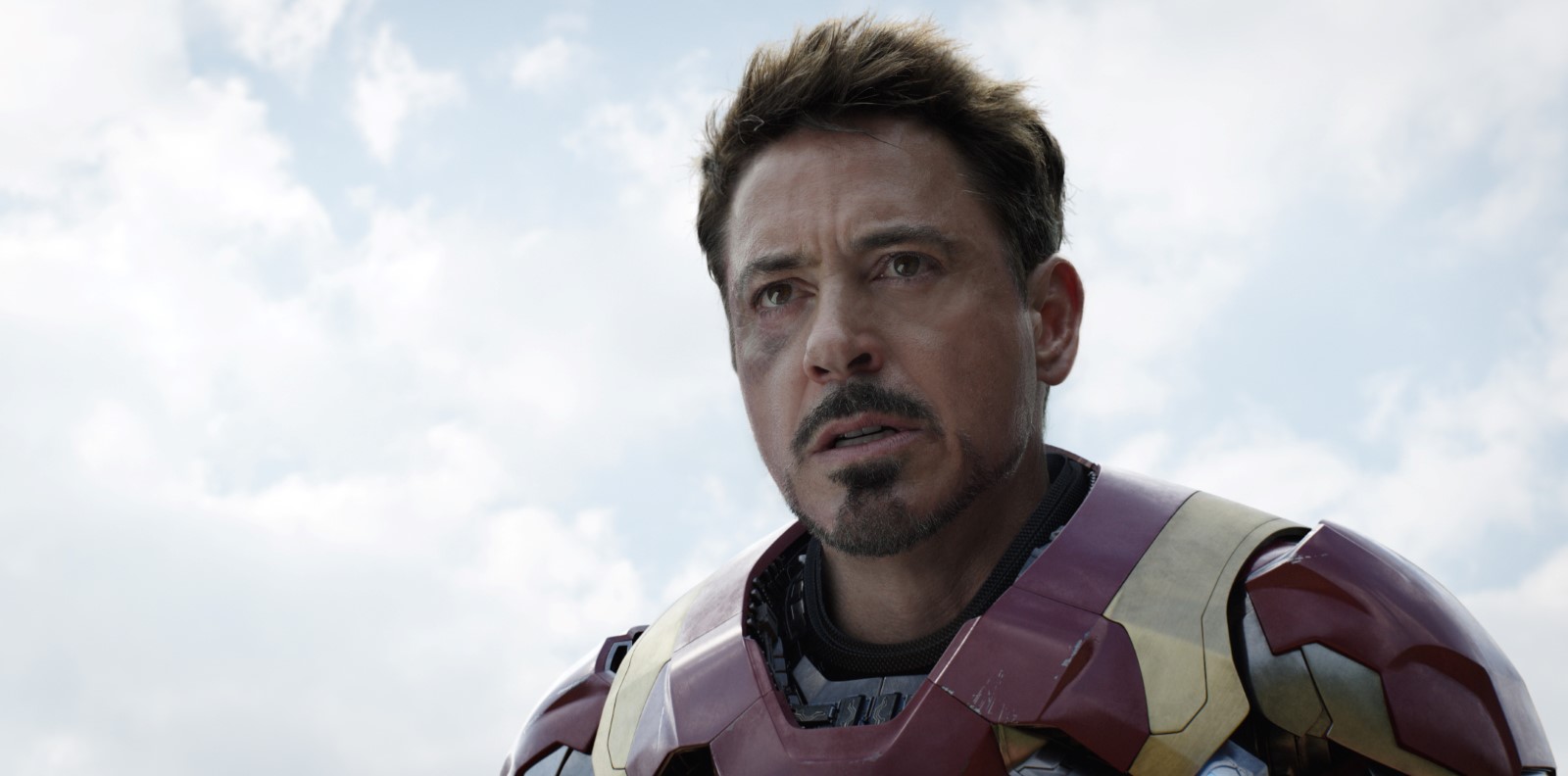 Oppenheimer : Robert Downey Jr. et Matt Damon chez Christopher Nolan ?