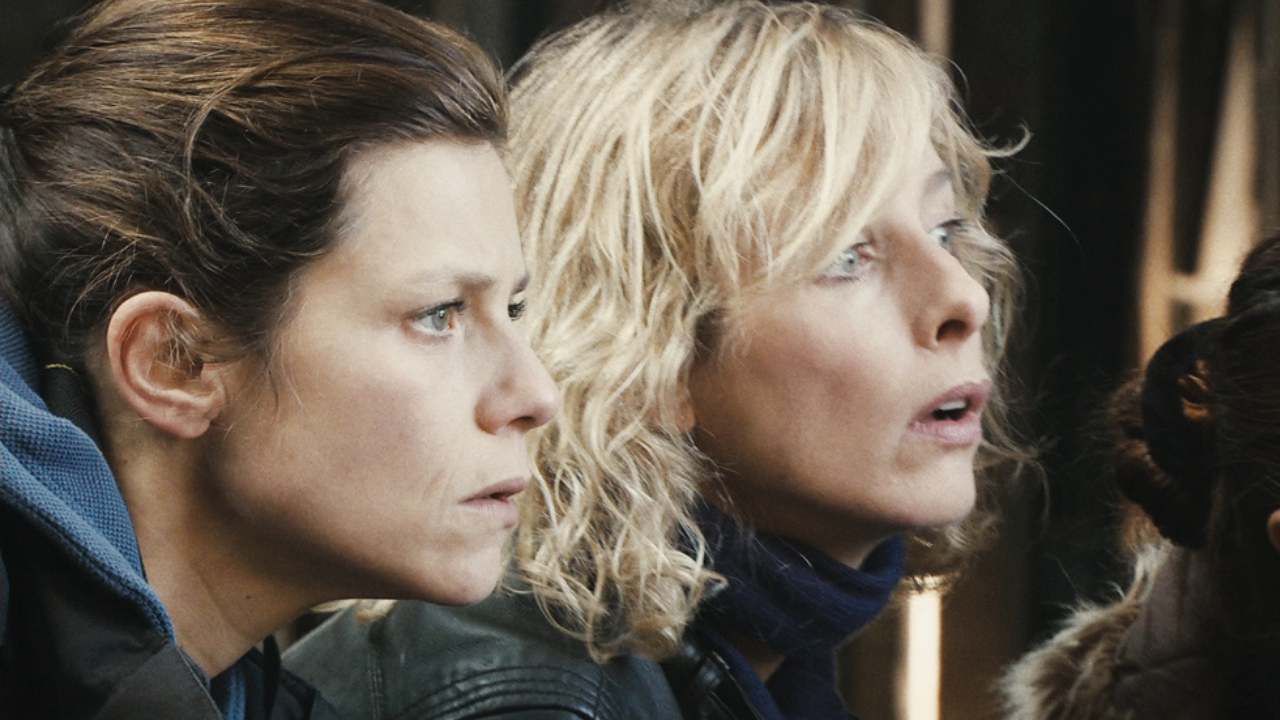 L'image du jour : La scène de colère entre Karin Viard et Marina Foïs dans le film Polisse