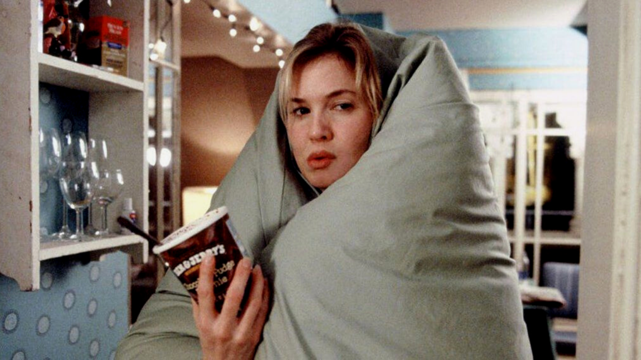 L'image du jour : Bridget Jones avec sa couette et son pot de glace