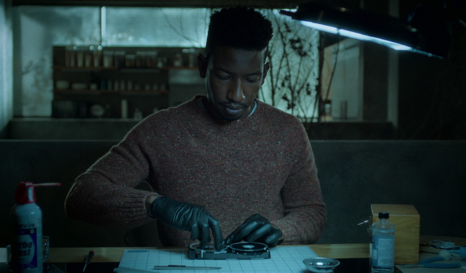 Archive 81 : un trailer inquiétant pour la série d'horreur Netflix