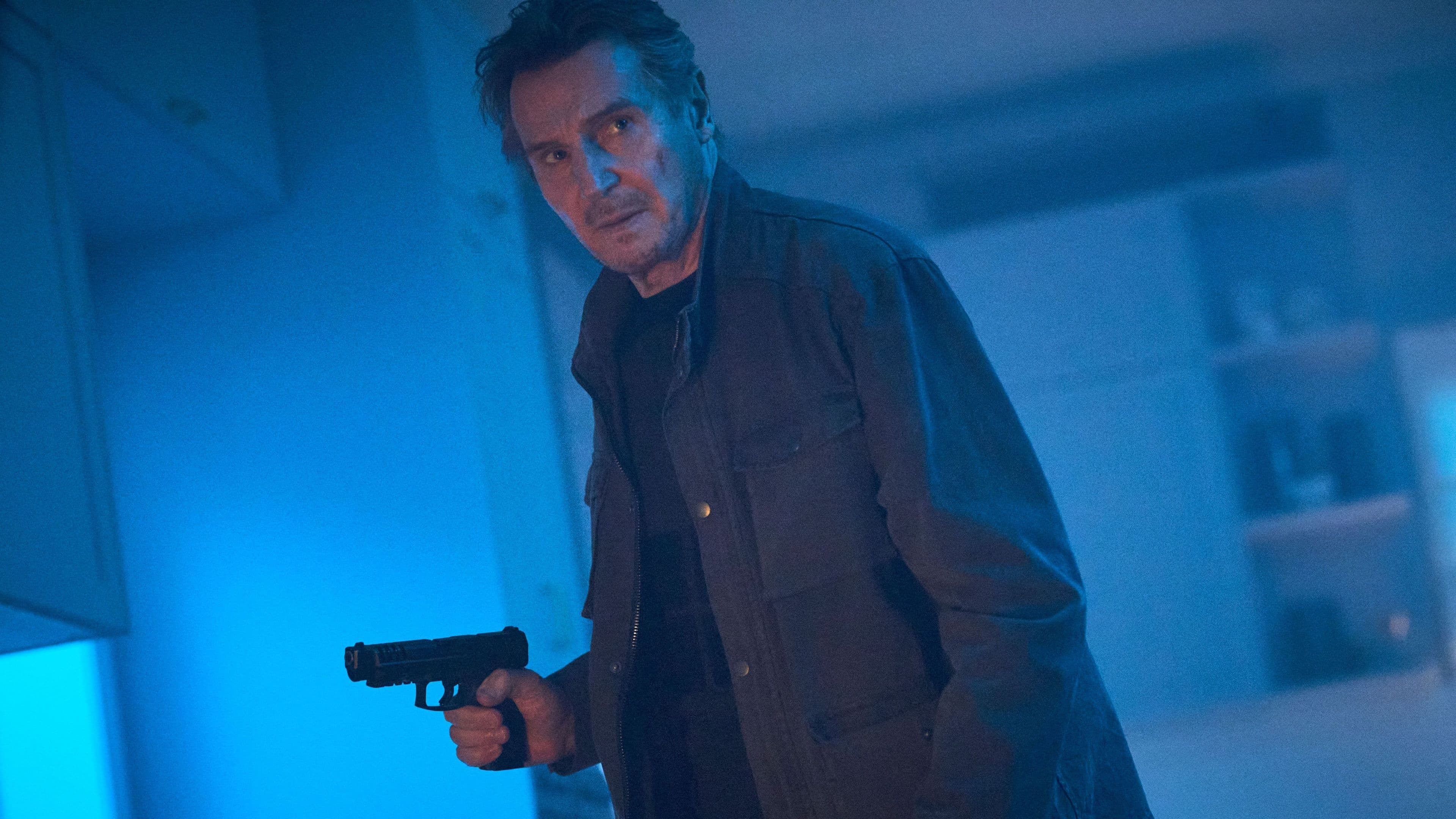 Liam Neeson (Blacklight) : 