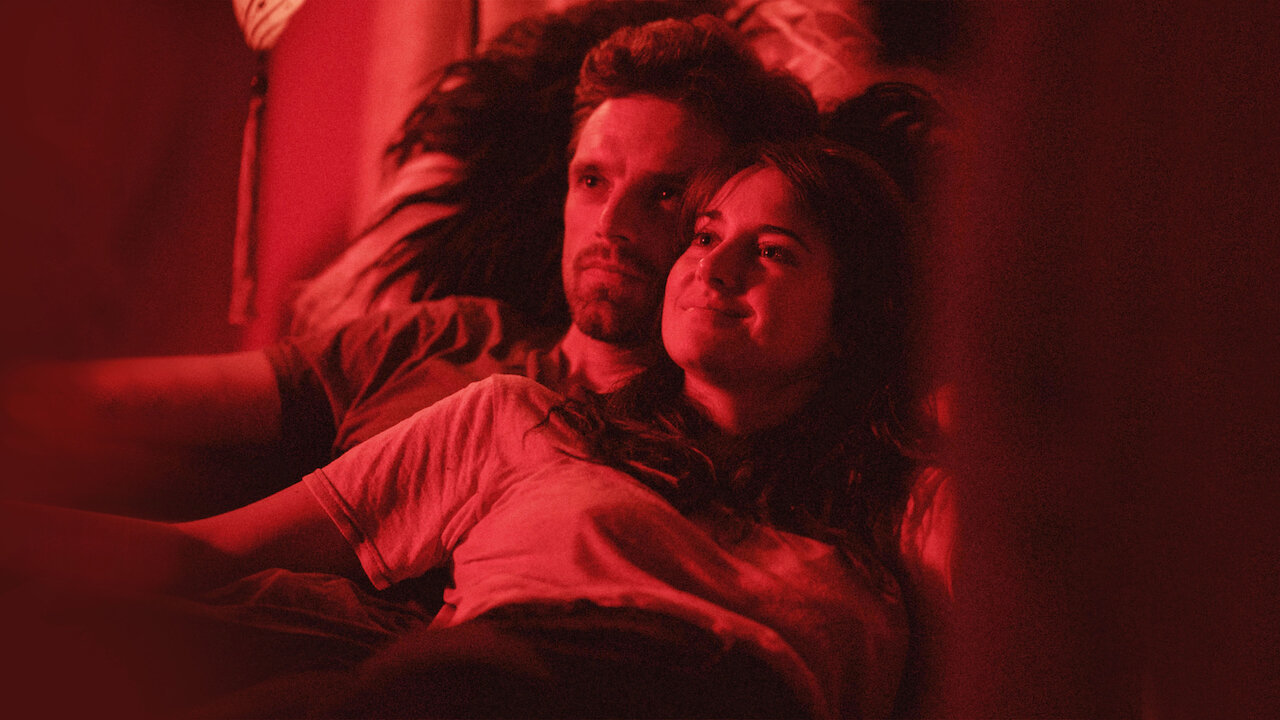 Love Again : les confidences de Shailene Woodley sur les scènes torrides du drame romantique