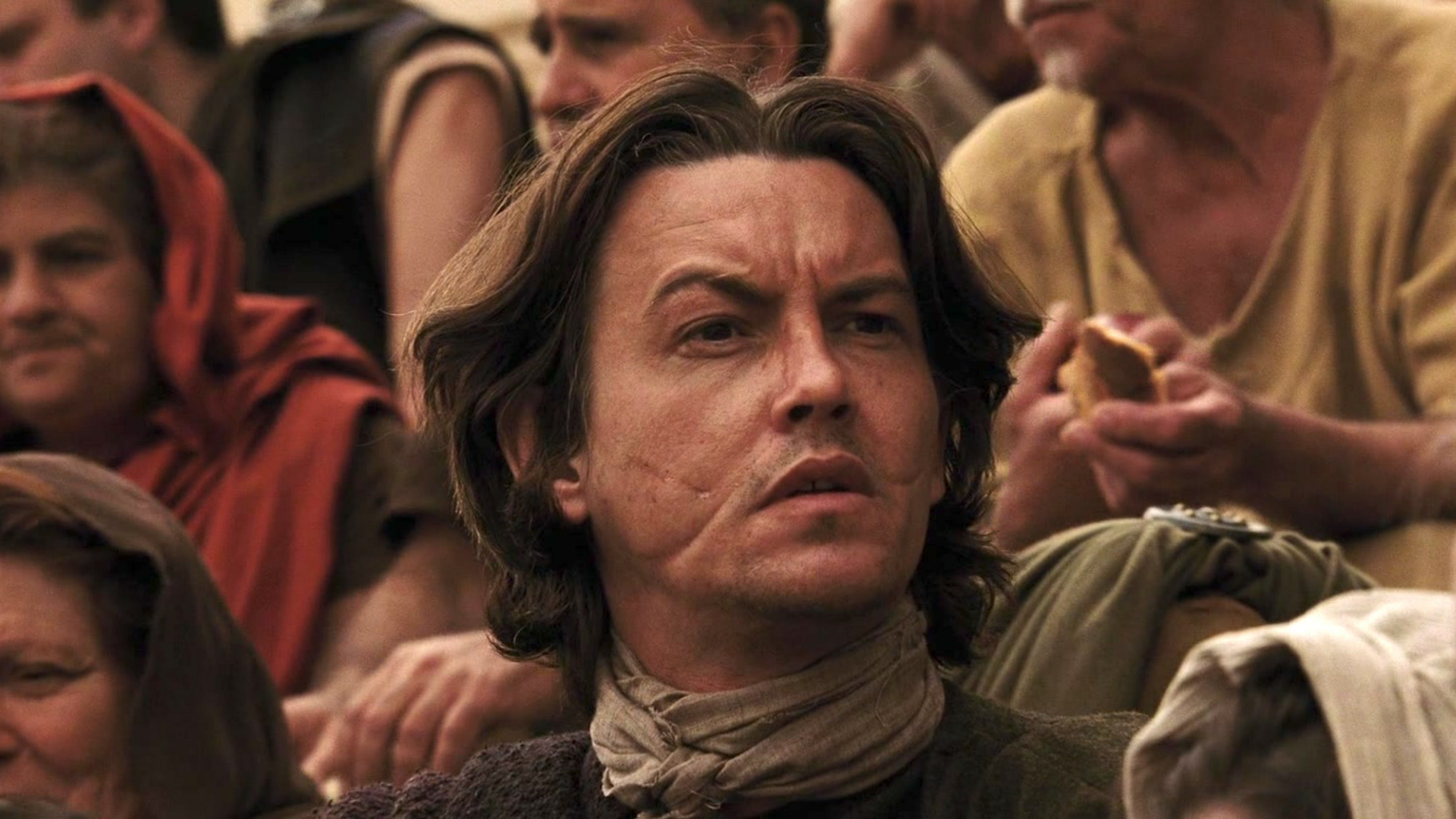 Tommy Flanagan (Braveheart, Gladiator) : d'où viennent les cicatrices de l'acteur ?