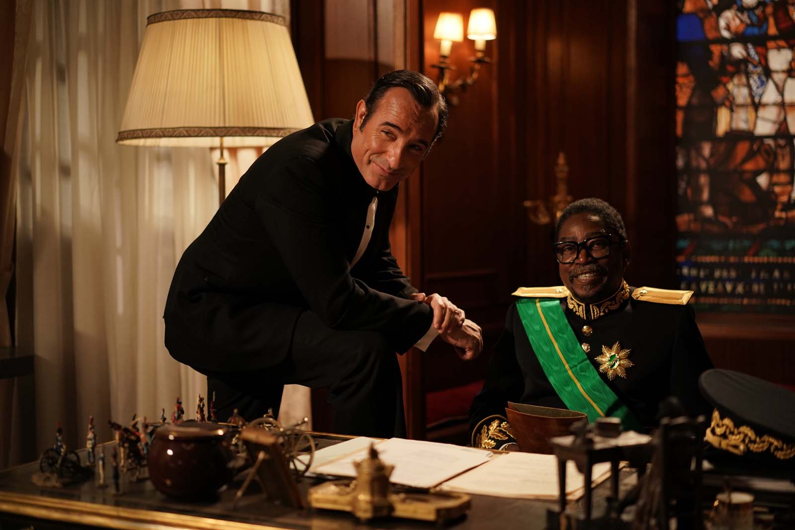 Jean Dujardin et Nicolas Bedos se retrouvent pour la série 