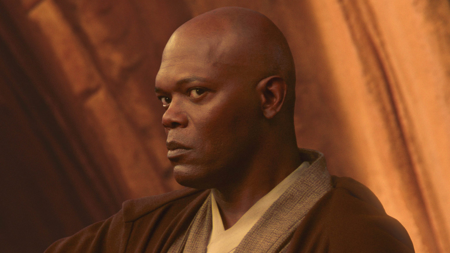 Star Wars L'Attaque des clones : pourquoi le sabre de Mace Windu est-il violet ?