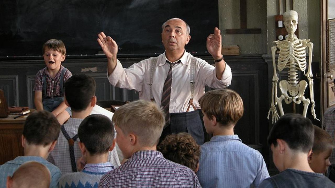 Image du jour : la formation de la chorale dans le film Les Choristes