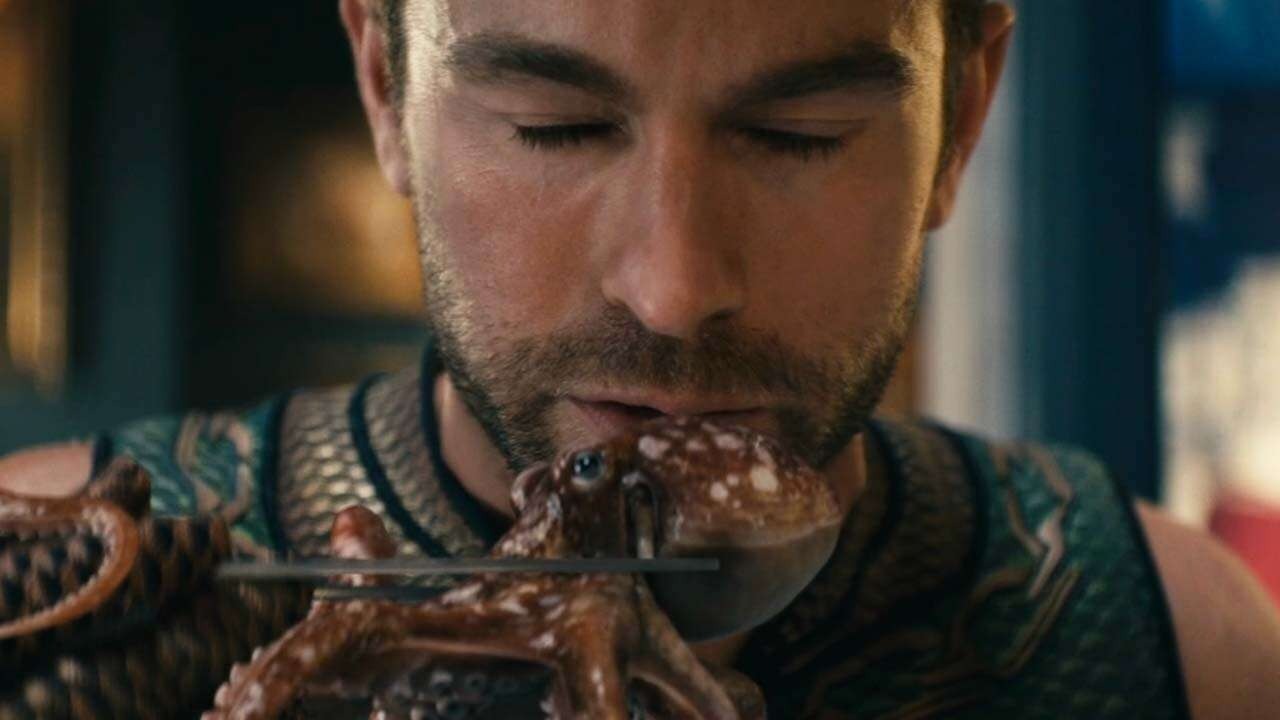 The Boys saison 3 : Chace Crawford (l'Homme Poisson) garde un très mauvais souvenir de la scène du poulpe