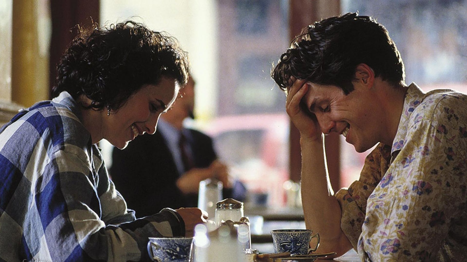 Quatre mariages et un enterrement : quand Andie MacDowell défendait une scène régulièrement moquée