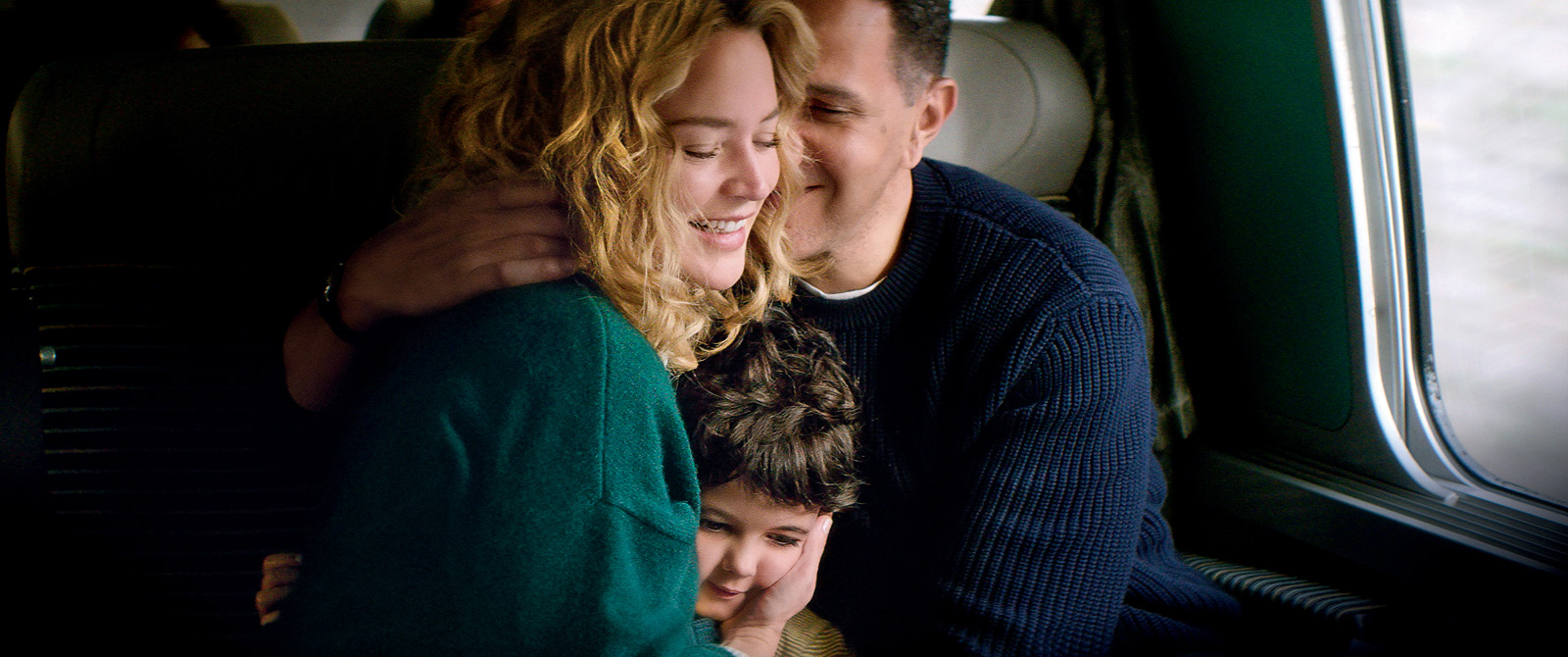 Les Enfants des autres : Virginie Efira dans la bande-annonce du nouveau film de Rebecca Zlotowski