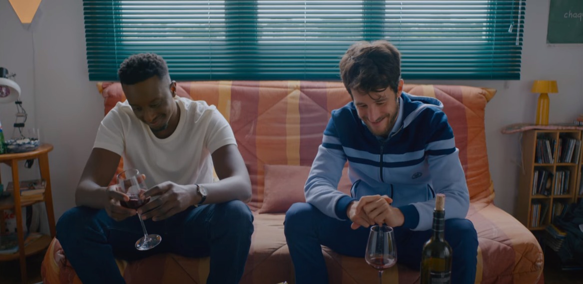 Jumeaux mais pas trop : la comédie avec Ahmed Sylla et Bertrand Usclat se dévoile dans la bande-annonce