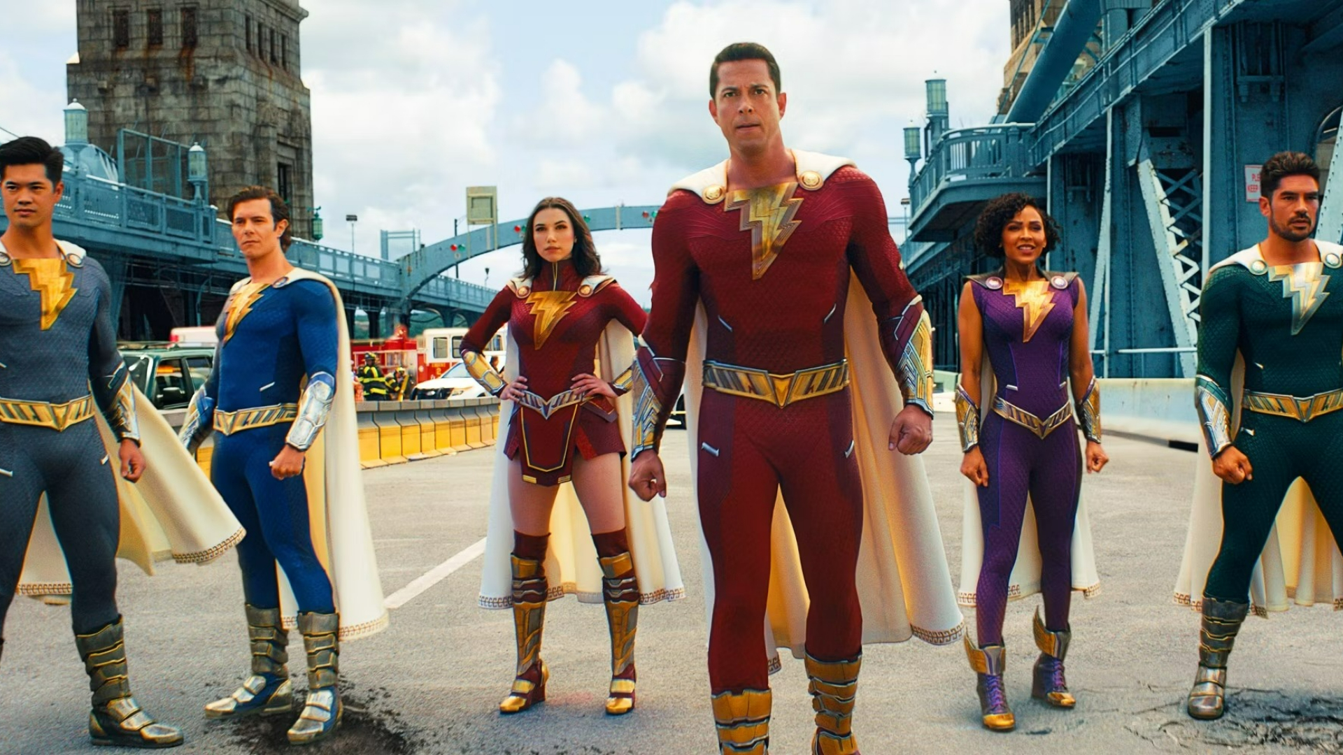 Shazam 2 : la suite se dévoile dans une première bande-annonce électrique !
