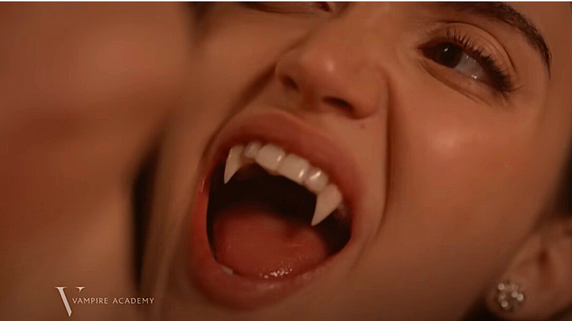 Vampire Academy : la série se dévoile dans un premier trailer