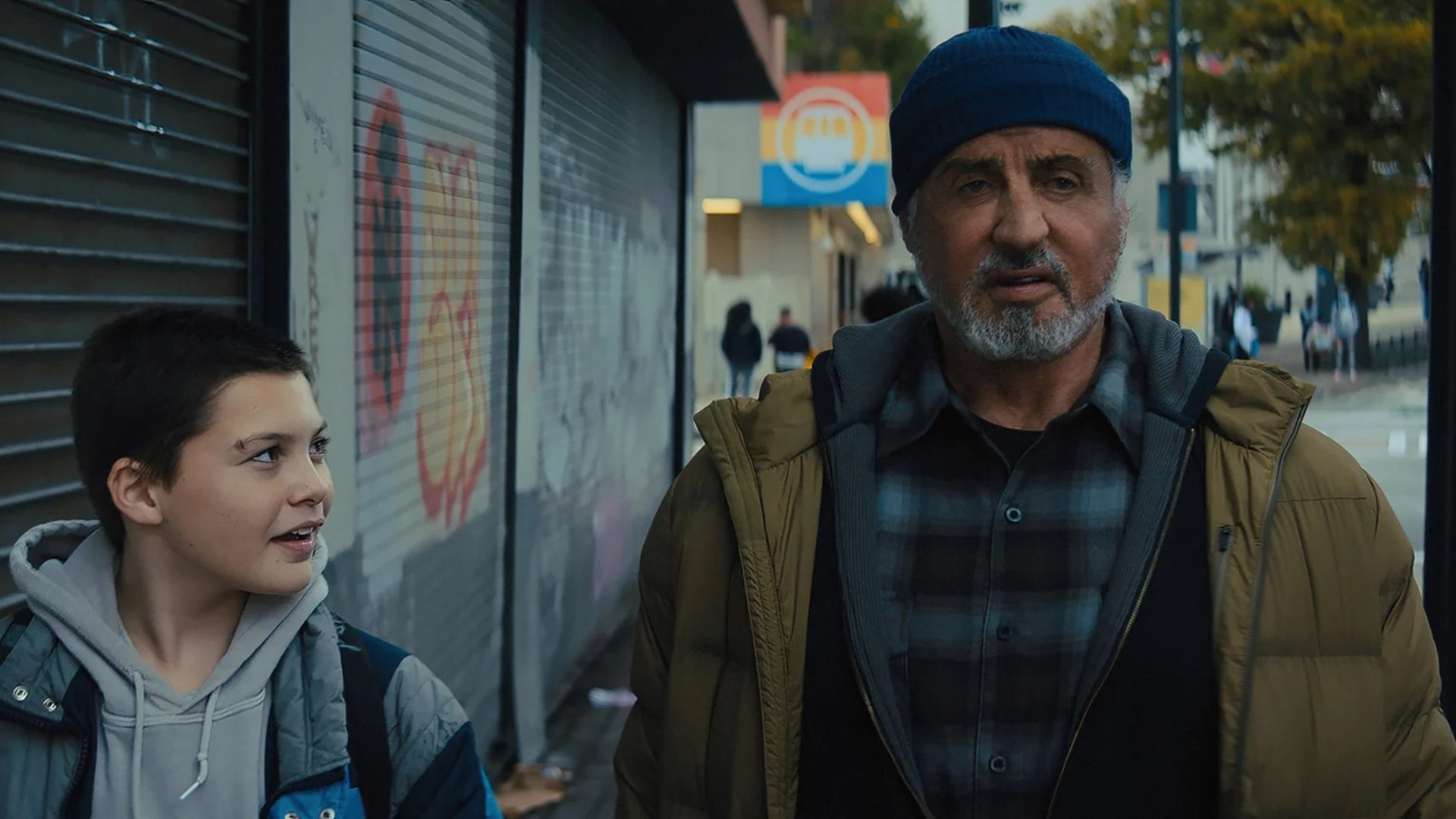 Samaritan : le film de super-héros avec Sylvester Stallone se dévoile en images