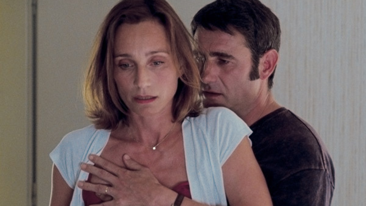 Partir : Kristin Scott Thomas avait peur de trop se dévoiler lors des scènes de sexe