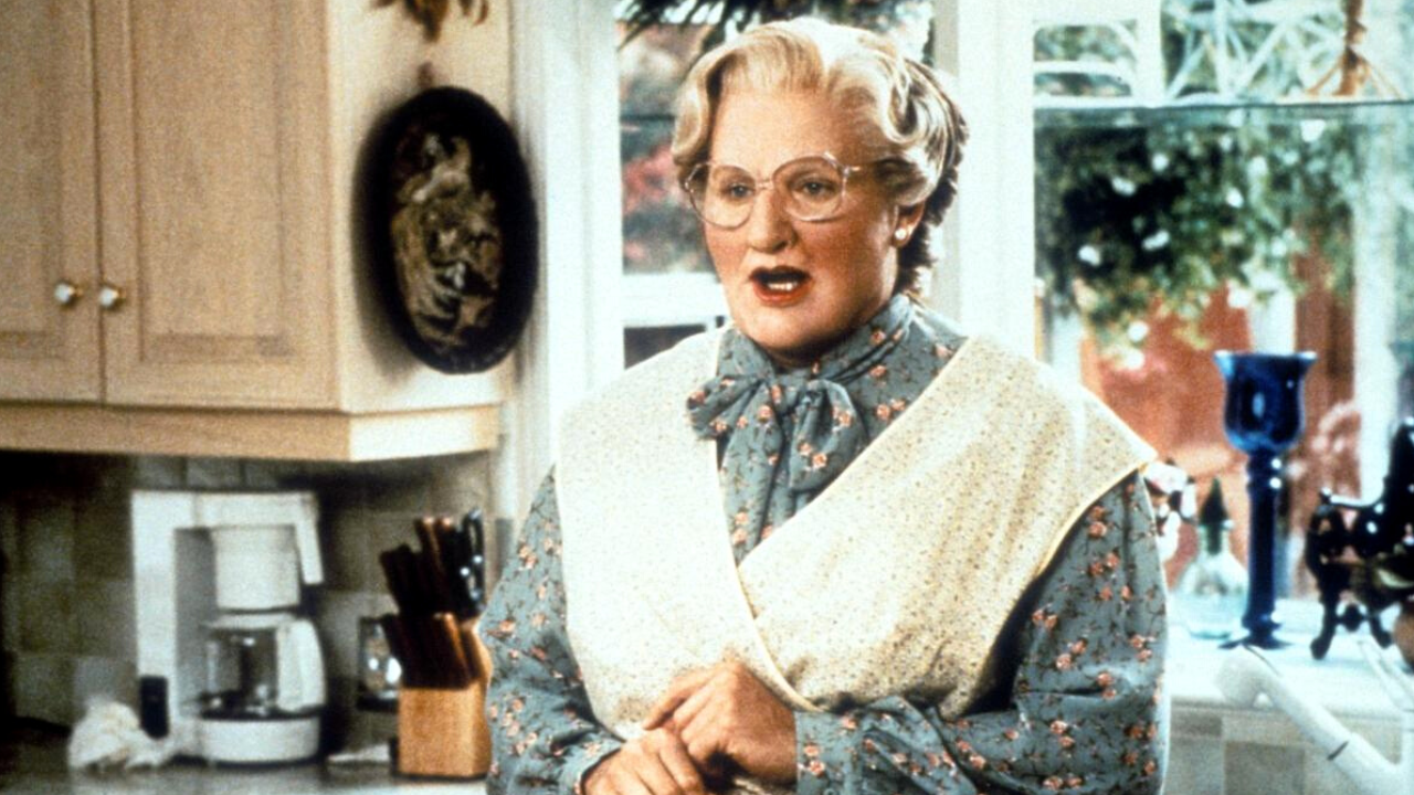 L'image du jour : l'incroyable look de Madame Doubtfire