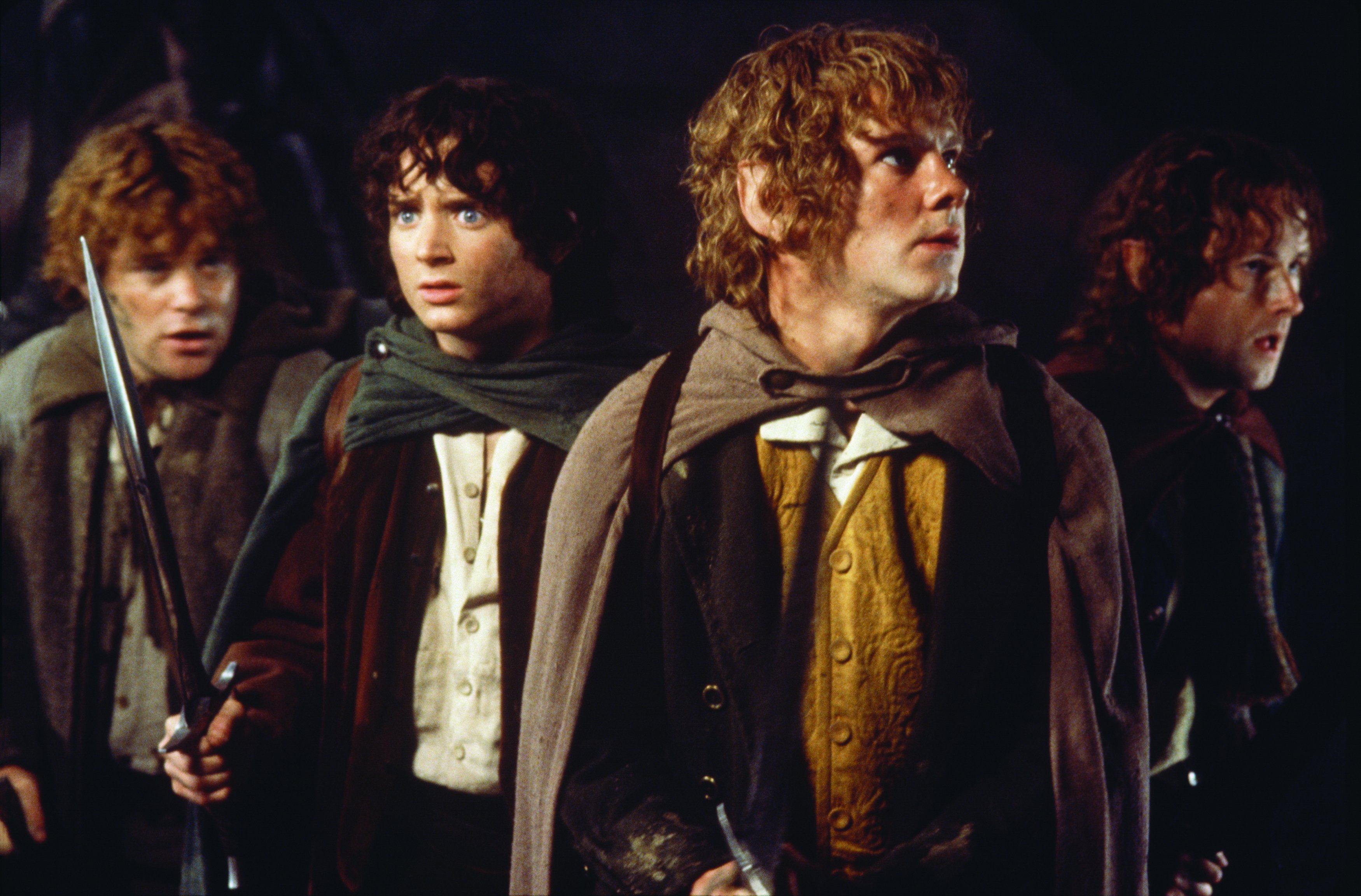 Les Anneaux de pouvoir : Elijah Wood et les autres Hobbits réagissent aux attaques racistes