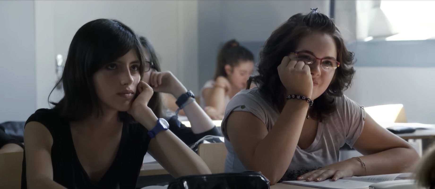 Adolescentes : que deviennent Emma et Anaïs, les deux héroïnes du documentaire ?