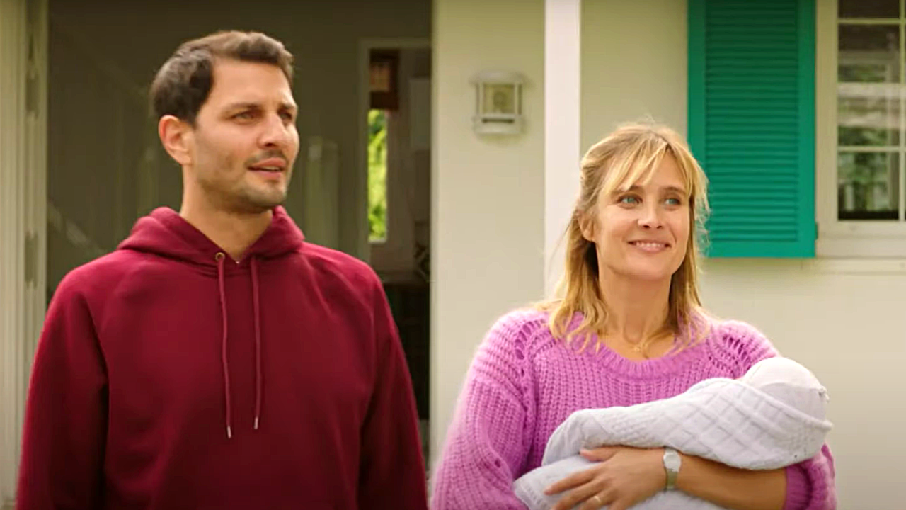 La Maison d'en face sur M6 : pourquoi Julie de Bona a failli refuser le rôle ?