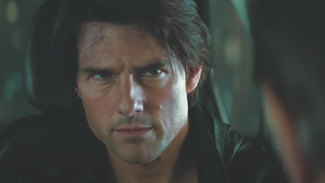 Mission Impossible 8 : quand Tom Cruise prend la pose avec des fans après une nouvelle cascade